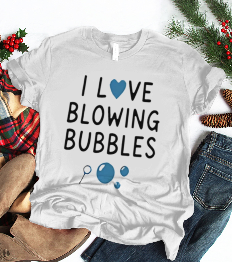 I Love Blowing Bubbles Heart Bubble Lover Magnifying Glass T-Shirt