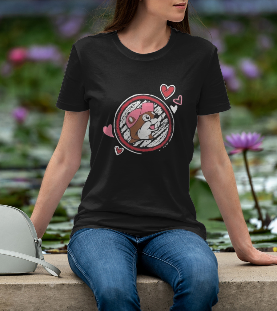 Buc Ee's Valentine's Beaver With Hearts And Cap T-Shirt