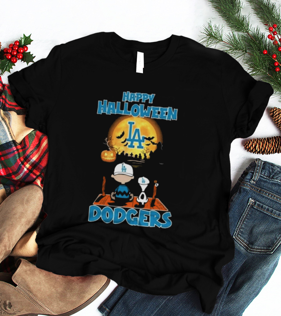 Happy Halloween Los Angeles Dodgers Peanuts Snoopy Charlie Brown T-Shirt