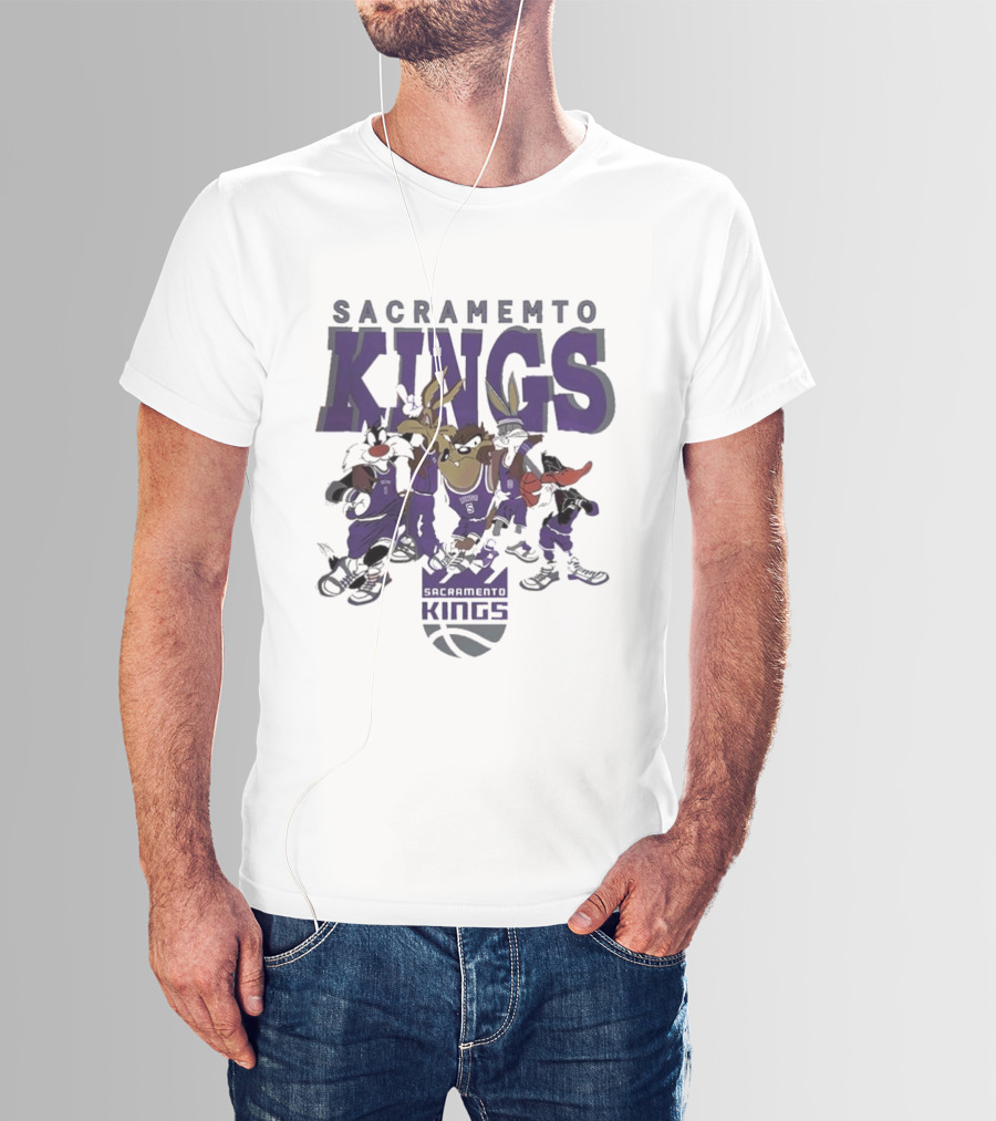 Sacramento Kings Looney Tunes Characters NBA Basketball Team T-Shirt