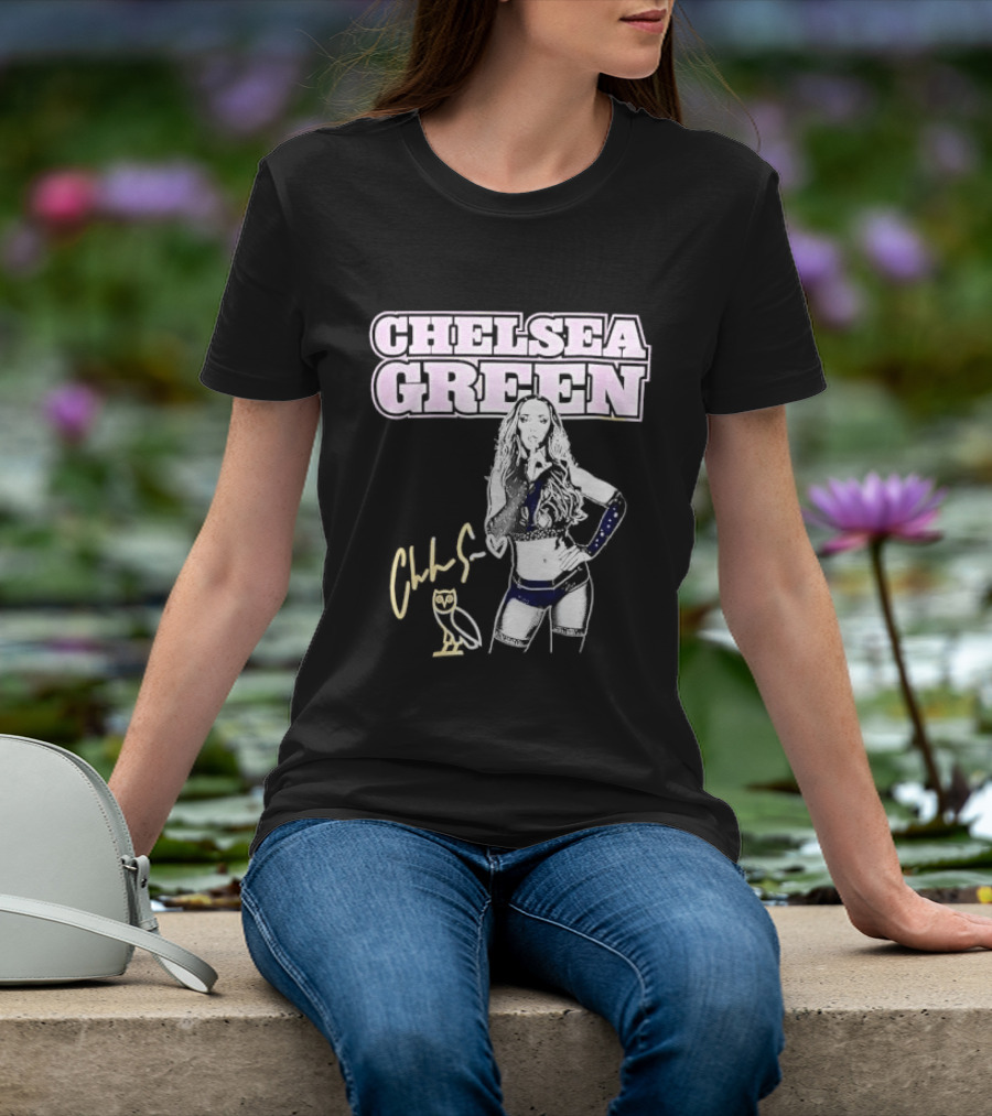 Chelsea Green Wrestling Owl Gesture Signature T-Shirt