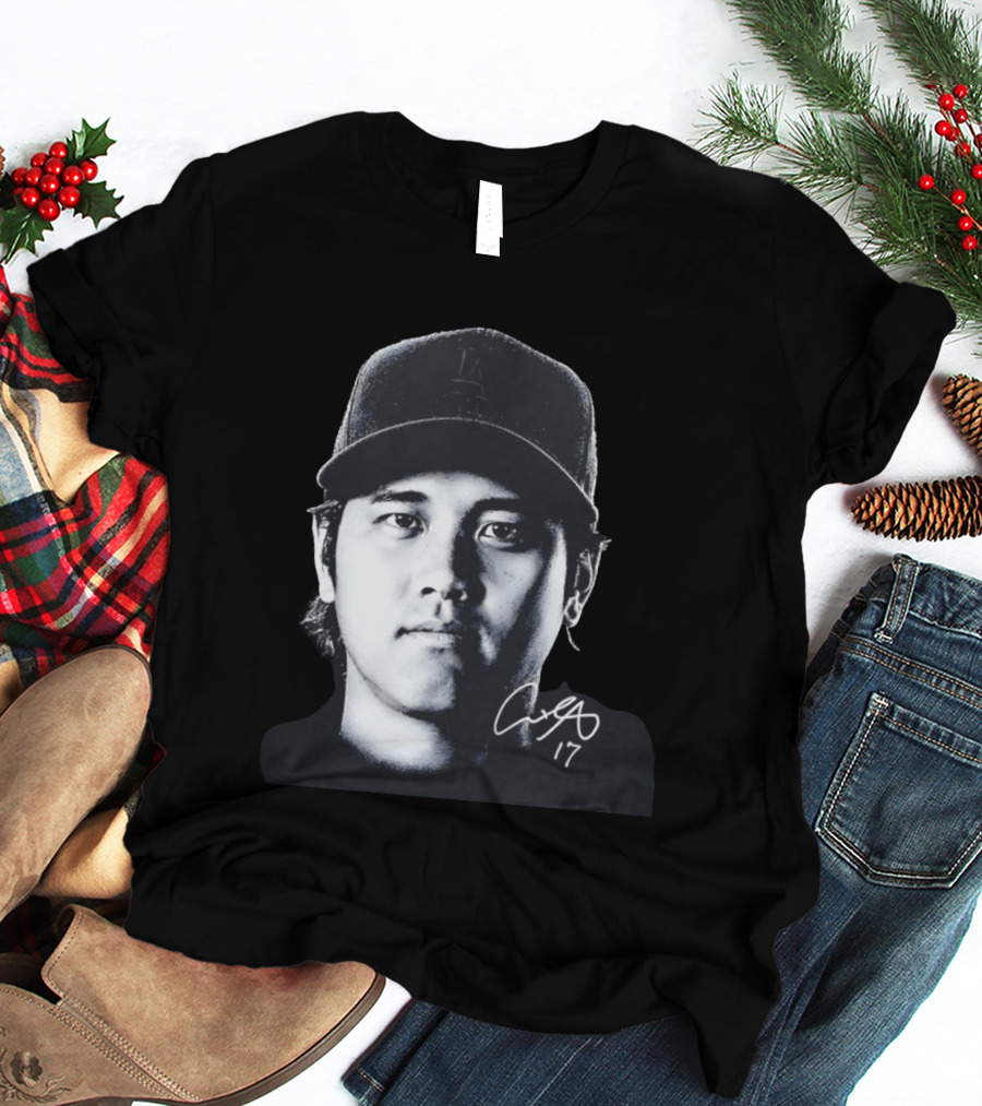 Shohei Ohtani LA Dodgers Cap Signature 17 T-Shirt