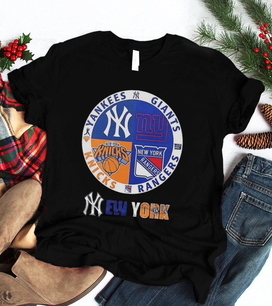 Yankees Giants Knicks Rangers New York Sports Teams Logos T-Shirt