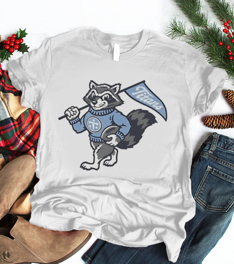 Tennessee Titans Raccoon With Football And Flag T-Shirt