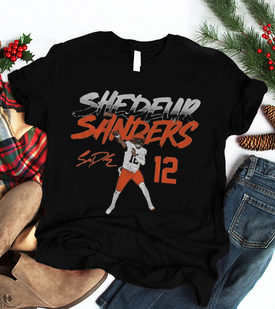 Shedeur Sanders Football Pose Number 12 Cleveland Player T-Shirt