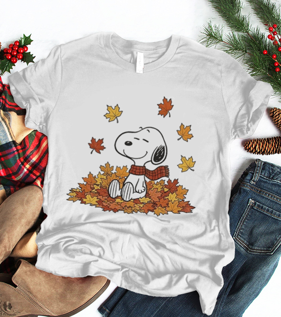 Snoopy Peanuts Autumn Leaves Fall Sitting Relaxing Scarf T-Shirt