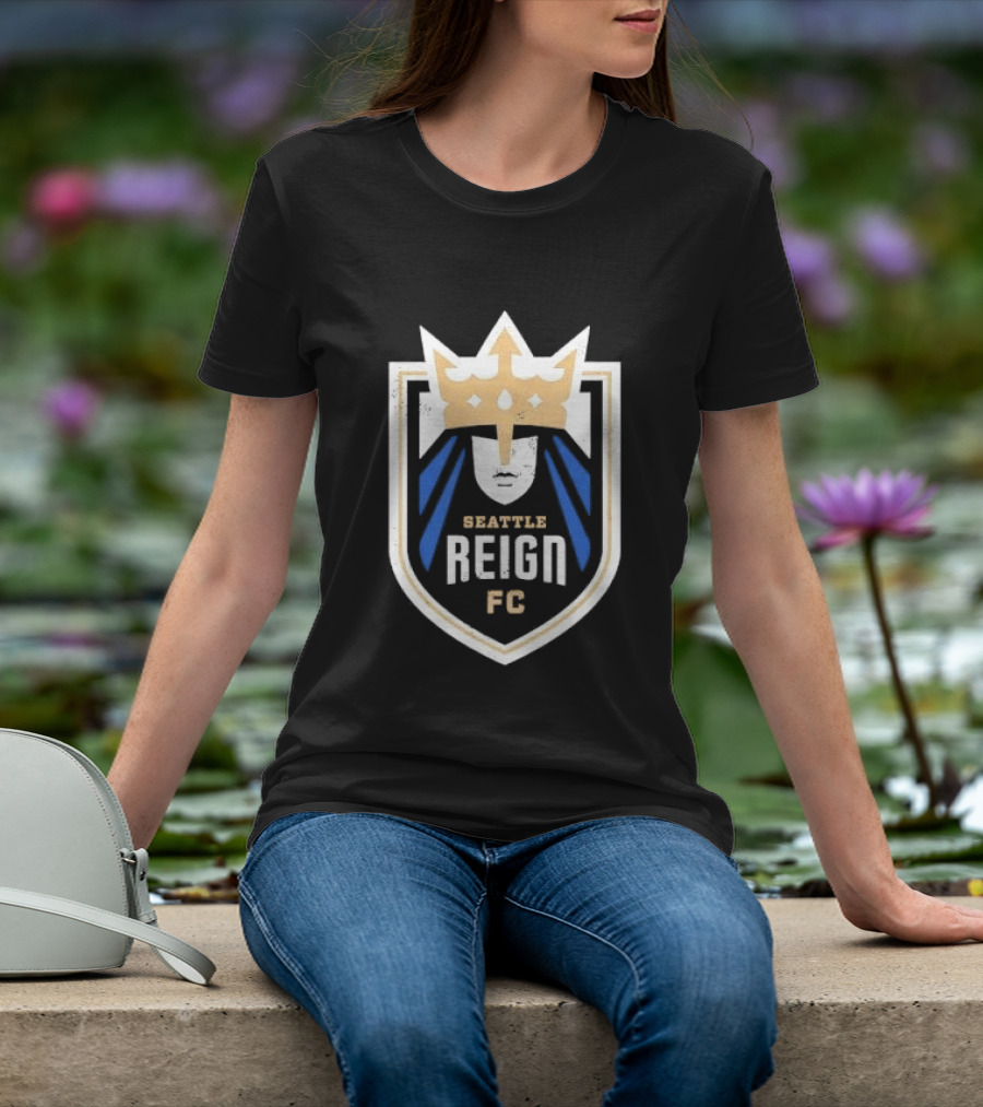 Seattle Reign FC Distressed Crown Crest T-Shirt