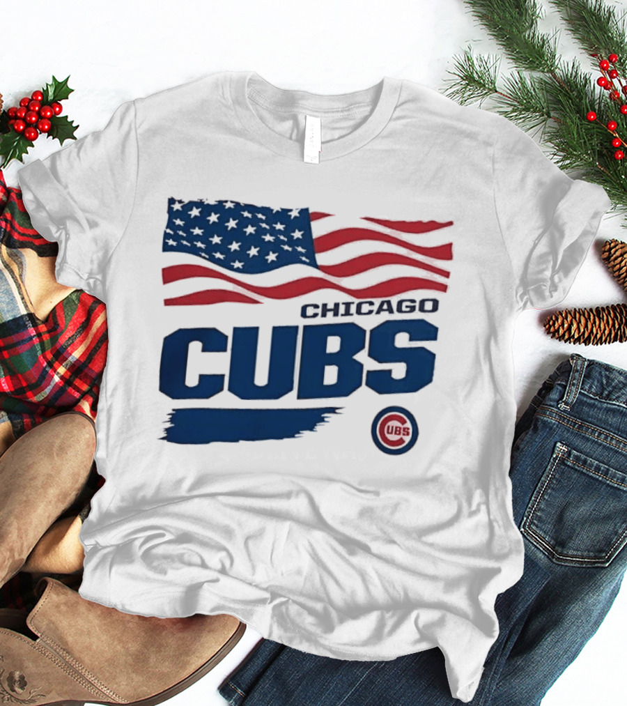 Chicago Cubs American Flag Waving Paint Brush Stroke MLB Cubs T-Shirt