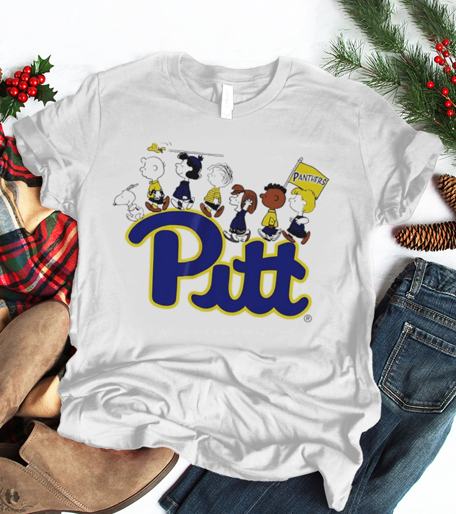 Pittsburgh Panthers Peanuts Characters With Pitt Flag T-Shirt