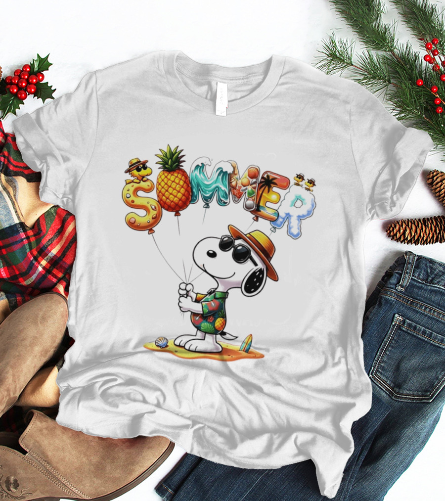 Snoopy Summer Sunglasses Pineapple Beach Balloons Fun T-Shirt