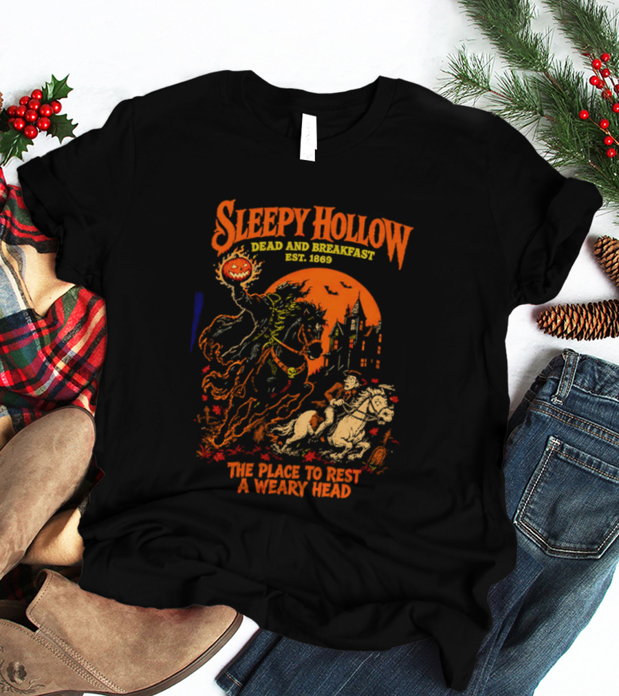 Sleepy Hollow Dead And Breakfast Est 1820 Headless Horseman The Place To Rest A Weary Head Halloween Pumpkin T-Shirt