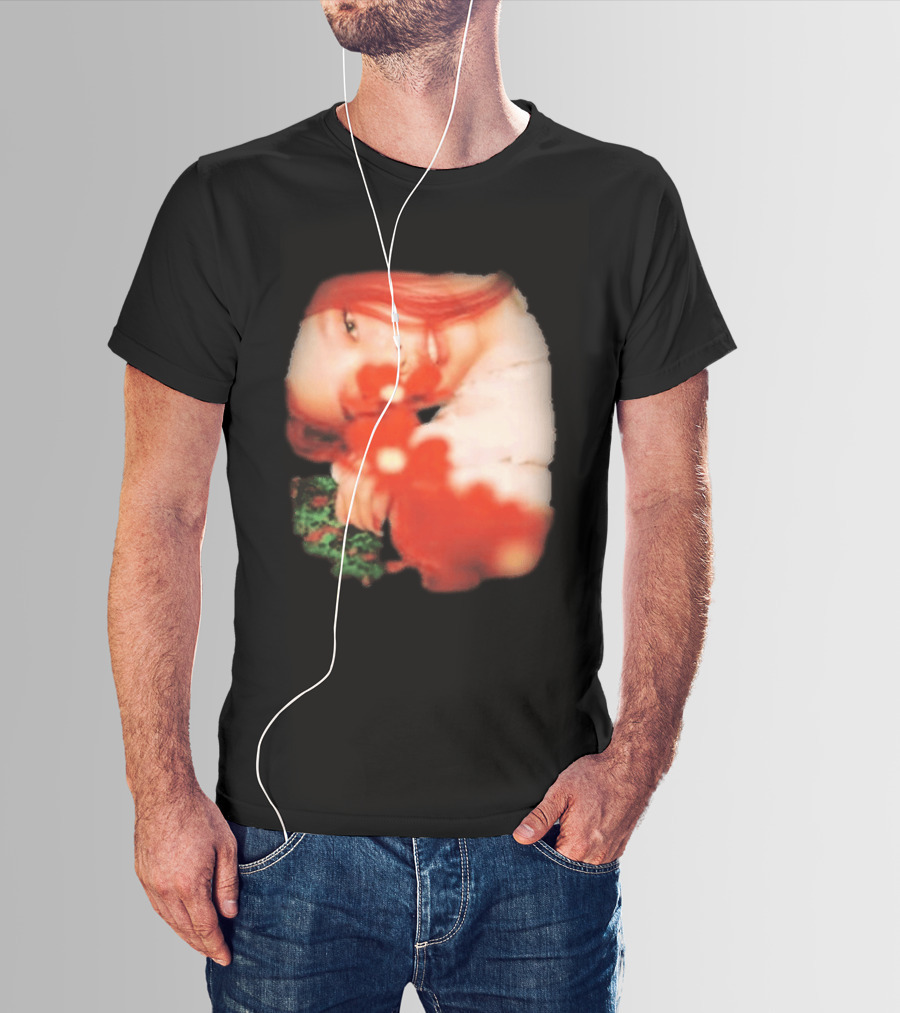 Complex Jennie Flower Photo Red Hair Aesthetic T-Shirt