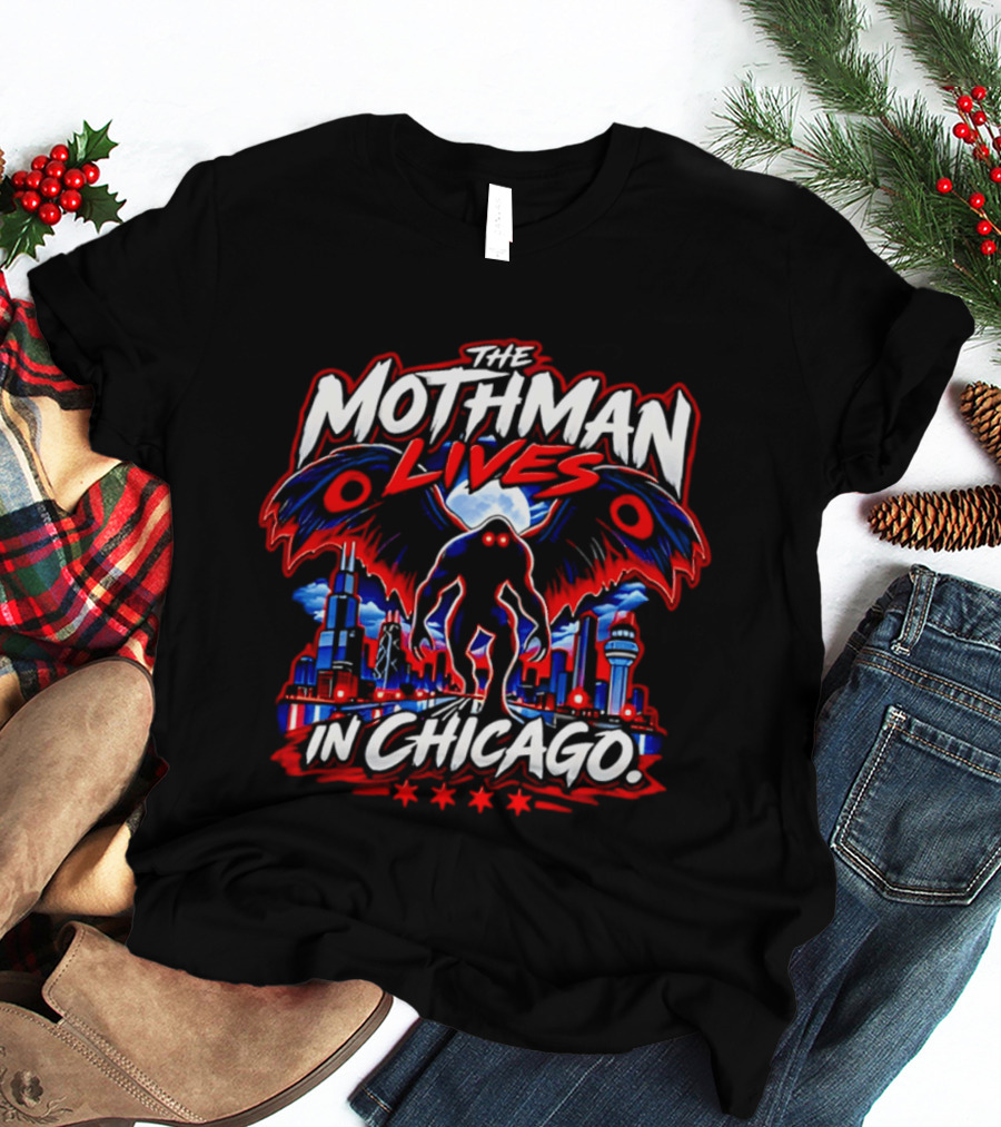 The Mothman Lives In Chicago Urban Legend Skyline Paranormal Mythology T-Shirt