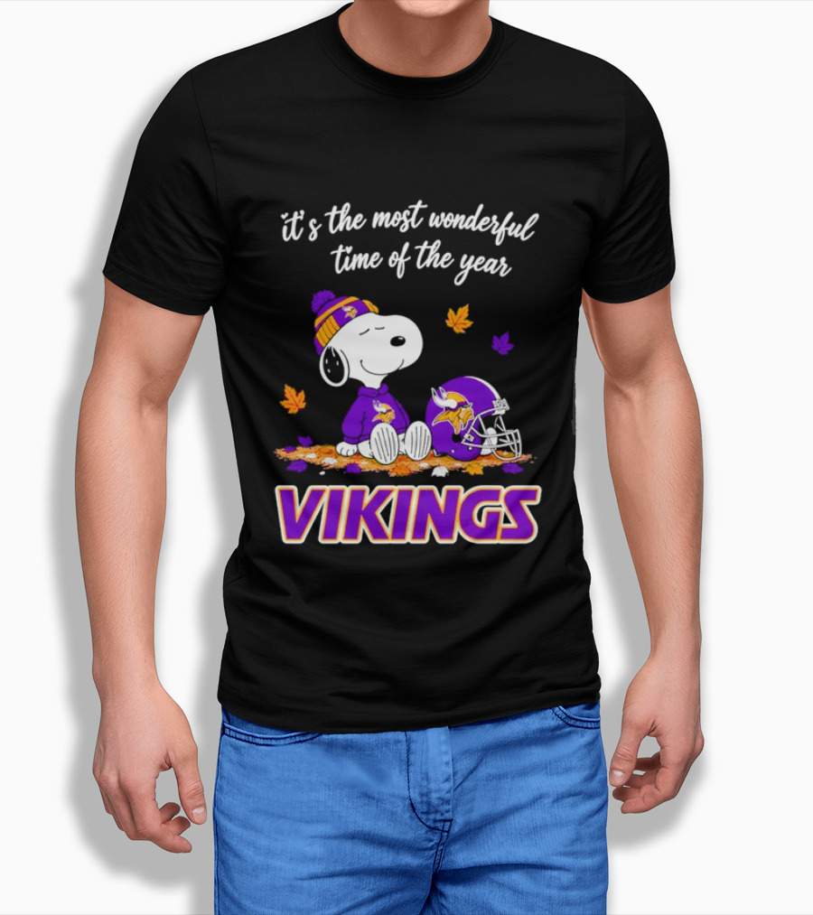 Minnesota Vikings It's The Most Wonderful Time Of The Year Snoopy Sitting Helmet Autumn Leaves T-Shirt