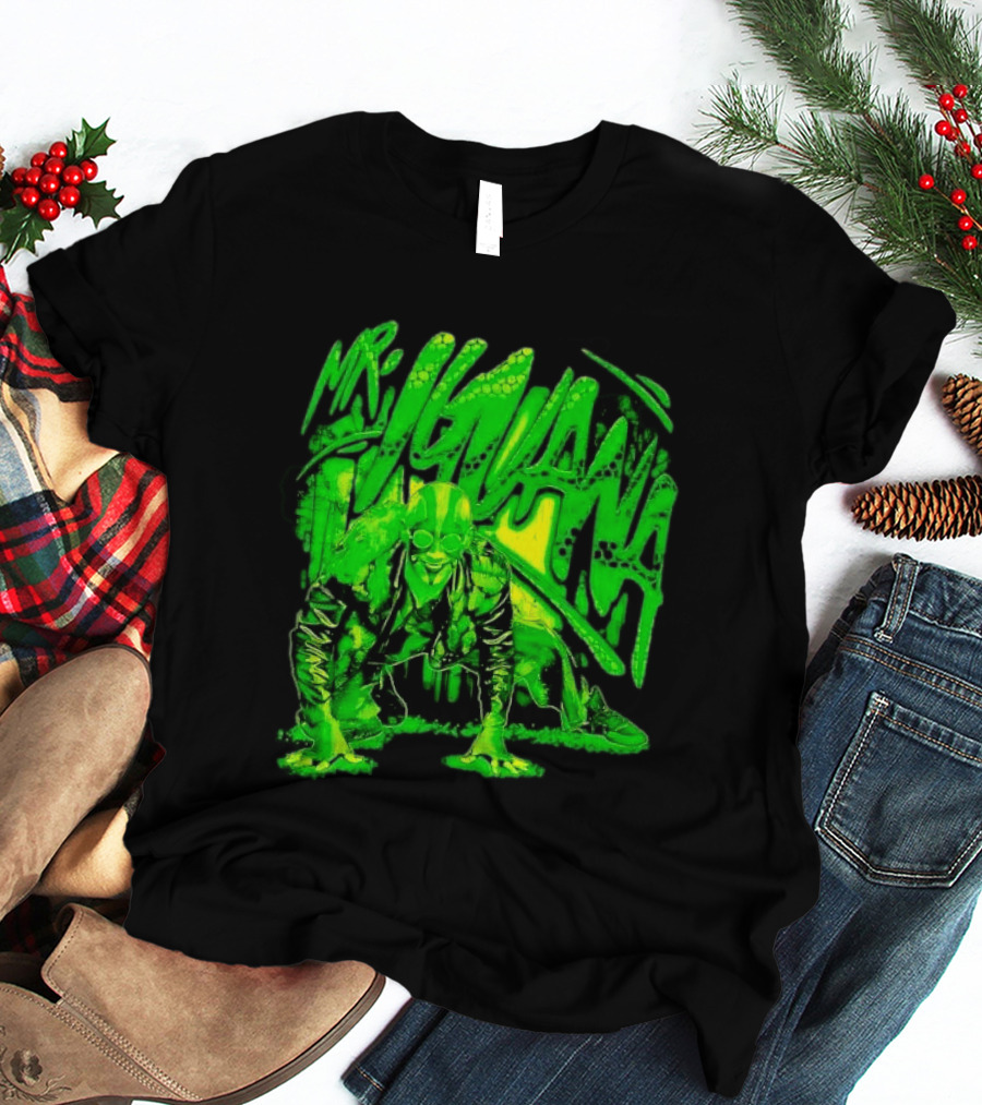 Mr Iguana Crouching Mexican Luchador Green Lizard Scale Graffiti T-Shirt