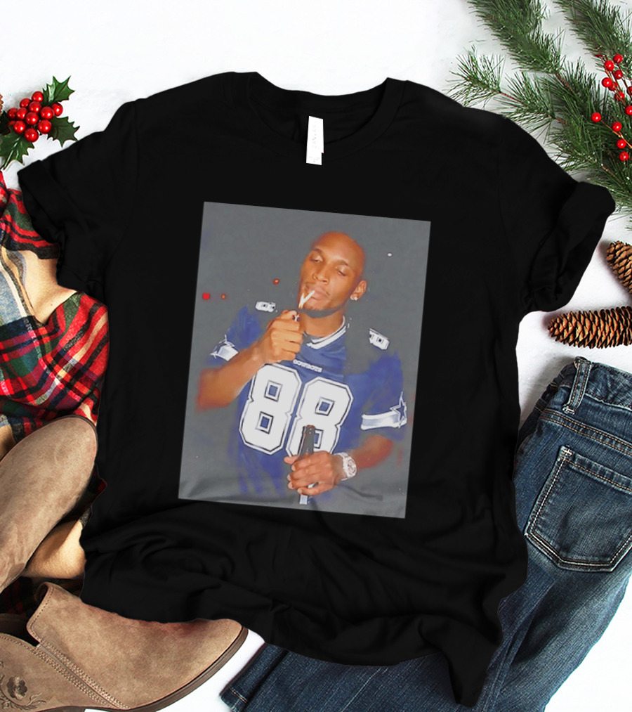 CeeDee Lamb Dallas Cowboys 88 Jersey Holding Beer Smoking T-Shirt