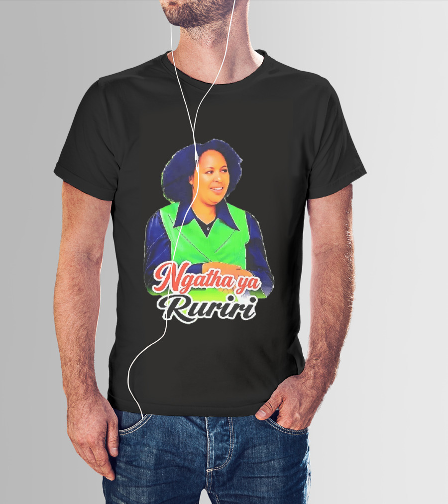 Ngatha Ya Ruriri Afro Woman In Green And Blue Outfit T-Shirt