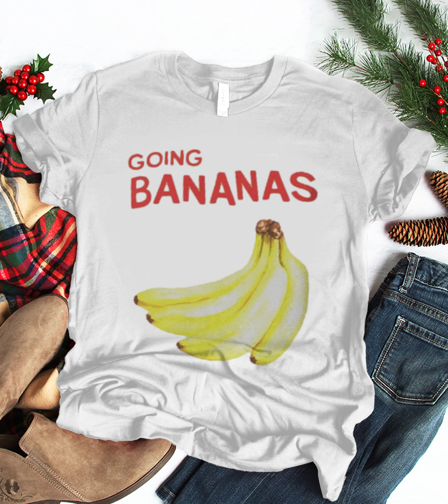 Going Bananas Funny Yellow Fruit Pun T-Shirt