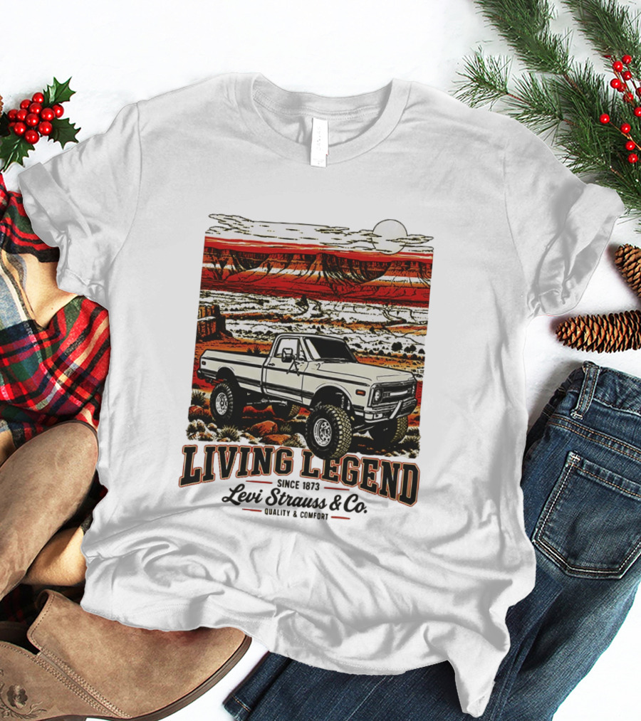 Living Legend Since 1873 Levi Strauss Co Vintage Truck Desert Scene T-Shirt