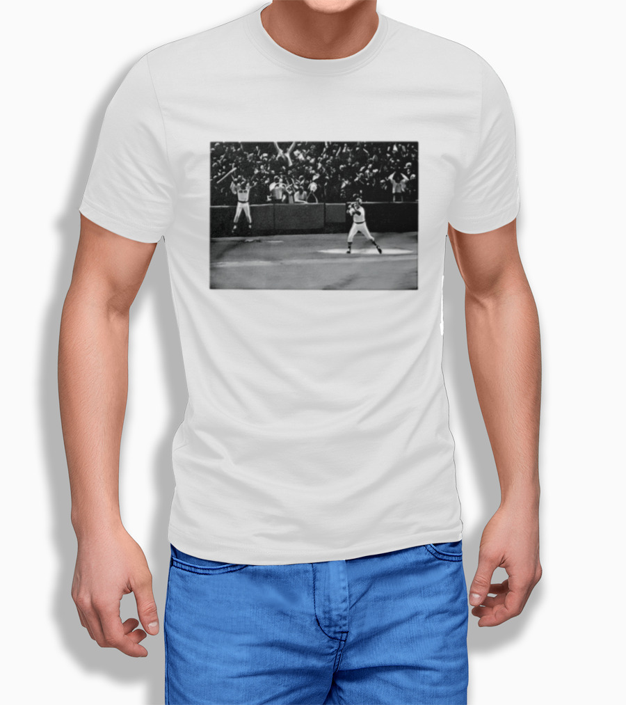 Carlton Fisk No 27 Boston Red Sox Baseball Iconic Home Run Moment T-Shirt