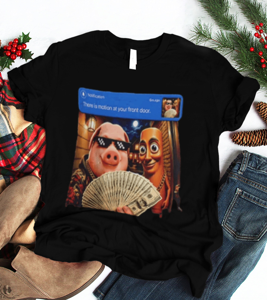 Notification Meme Pig And Wooden Man With Money Motion Alert T-Shirt