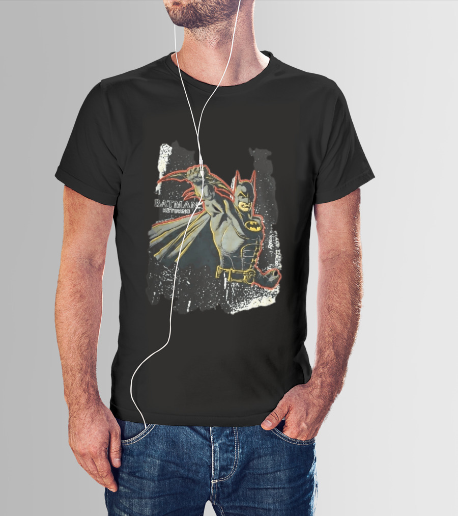 DC Comics Batman Returns 1992 Masked Superhero Holding Batarang Distressed Batman T-Shirt