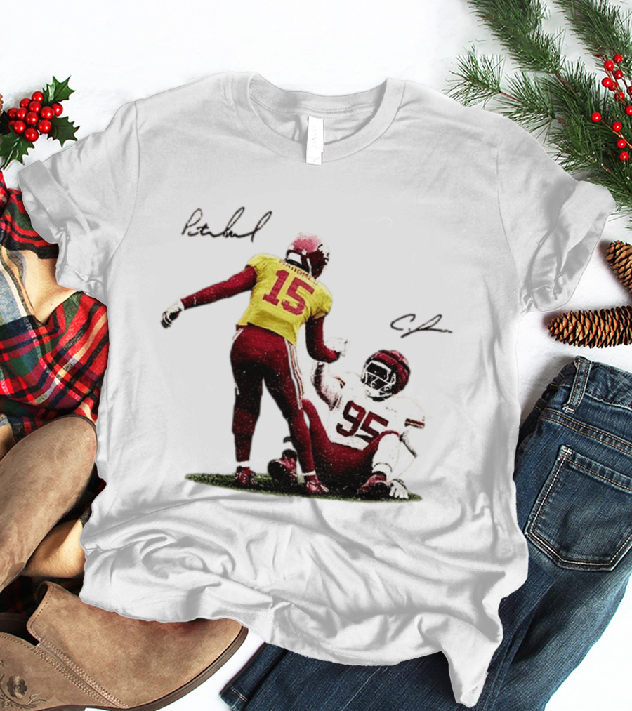 Kansas City Chiefs Mahomes 15 Jones 95 Football Player Signatures T-Shirt