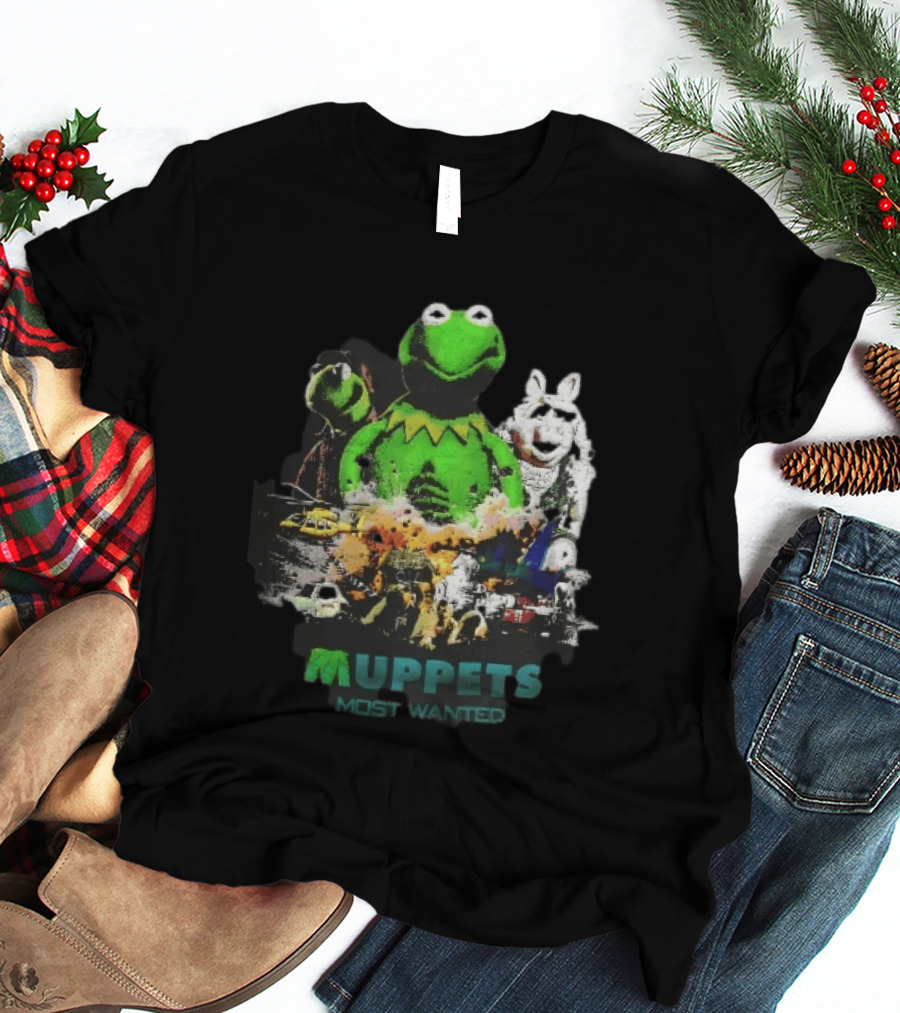 Muppets Most Wanted Kermit Frog Miss Piggy Explosion Helicopter Collage T-Shirt