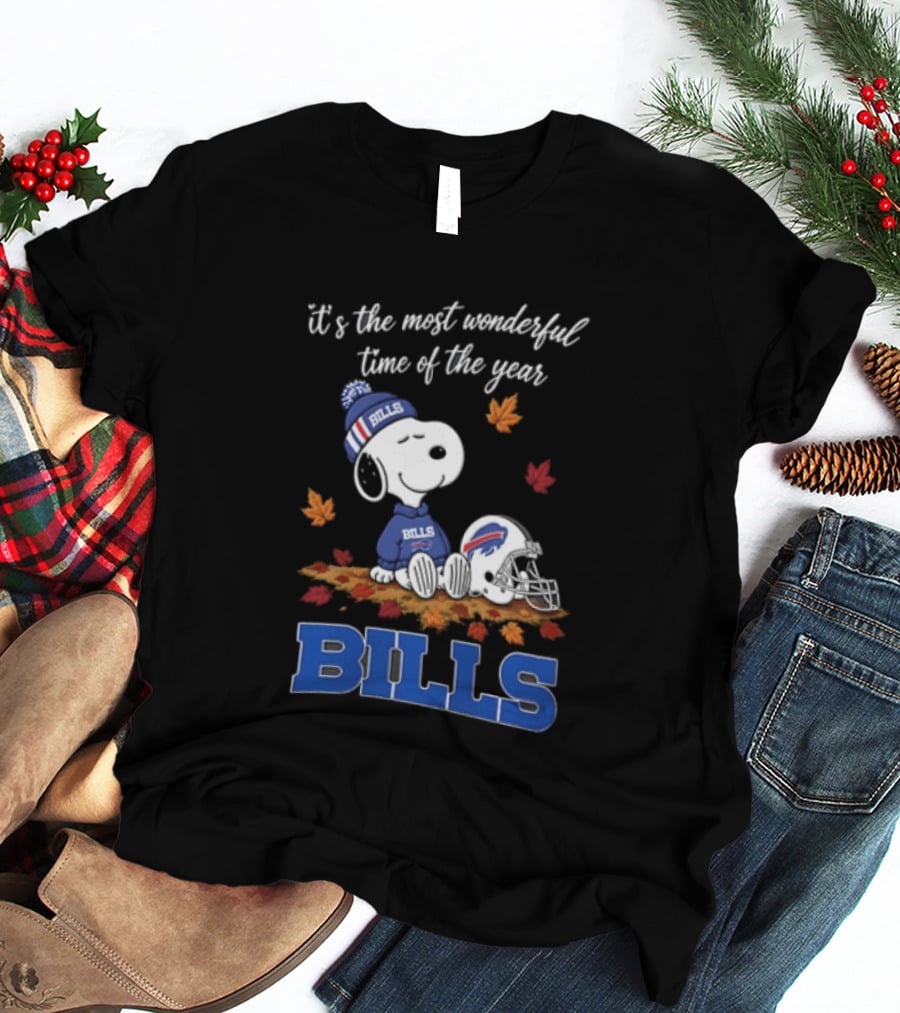 It's The Most Wonderful Time Of Year Snoopy Buffalo Bills Sitting Helmet Leaves T-Shirt