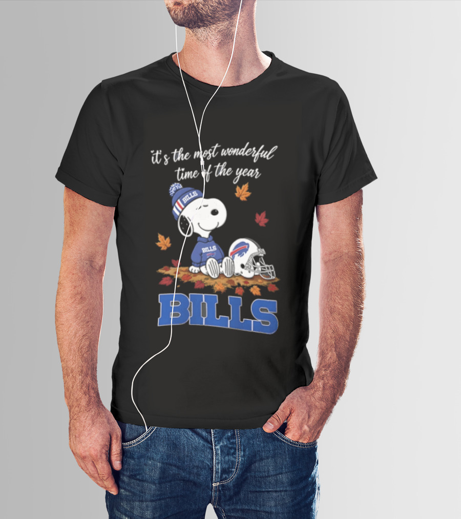 It's The Most Wonderful Time Of Year Snoopy Buffalo Bills Sitting Helmet Leaves T-Shirt
