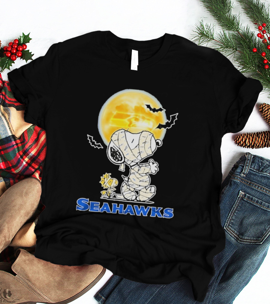 Seattle Seahawks Snoopy Mummy Halloween Moon T-Shirt