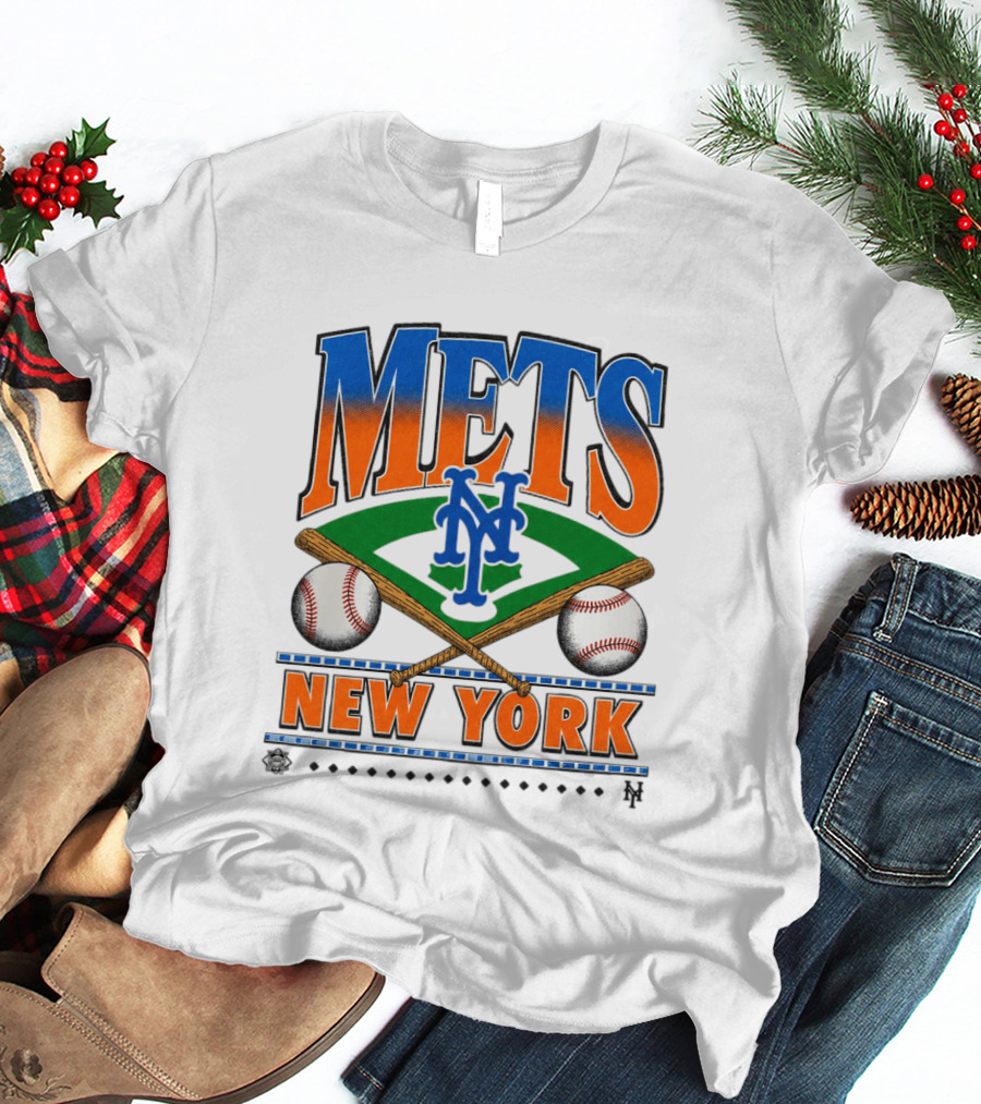 Mets New York Baseball NYC Team Two Bats Two Baseballs Crossed Bat T-Shirt