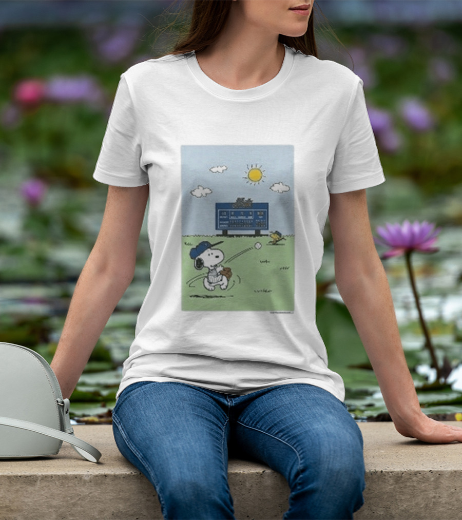 New York Mets Snoopy Peanuts Baseball Collaboration T-Shirt