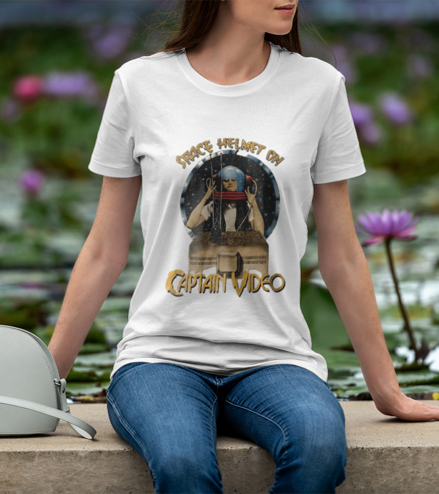 Space Helmet On Captain Video Retro Sci Fi Adventure T-Shirt