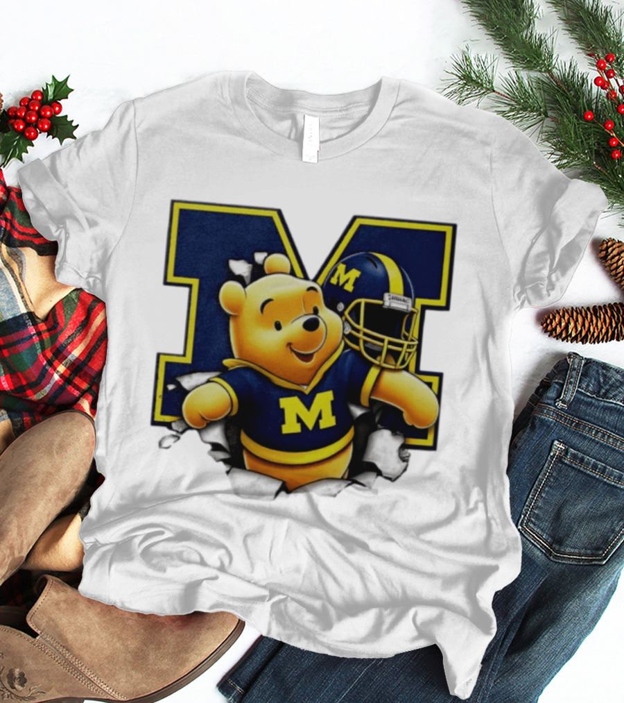 Winnie The Pooh Michigan Wolverines Football M Helmet T-Shirt