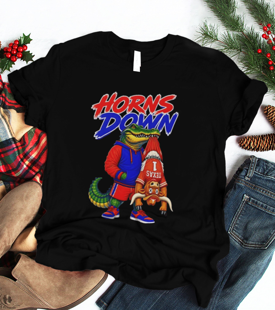 Horns Down Florida Gators Holding Texas Longhorns T-Shirt