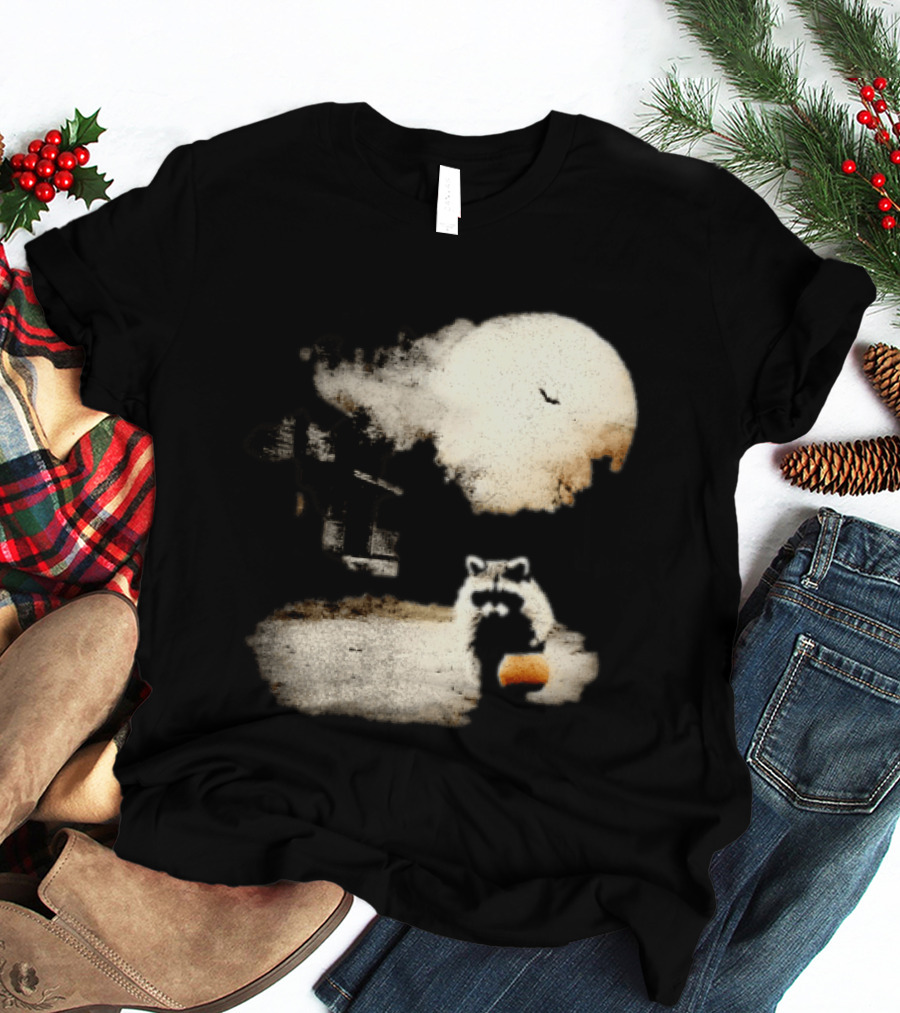 Halloween Spooky Pumpkin Raccoon Full Moon Scene T-Shirt