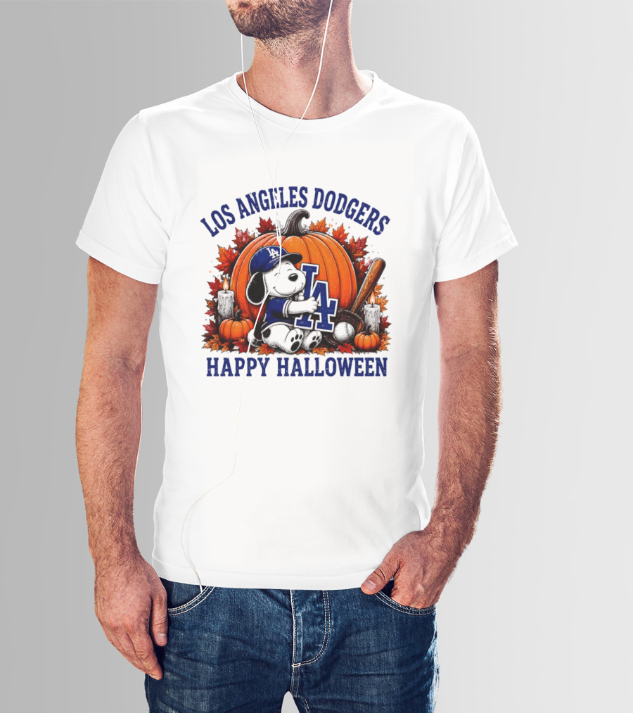 Los Angeles Dodgers Snoopy Hugging Pumpkin Happy Halloween Baseball T-Shirt
