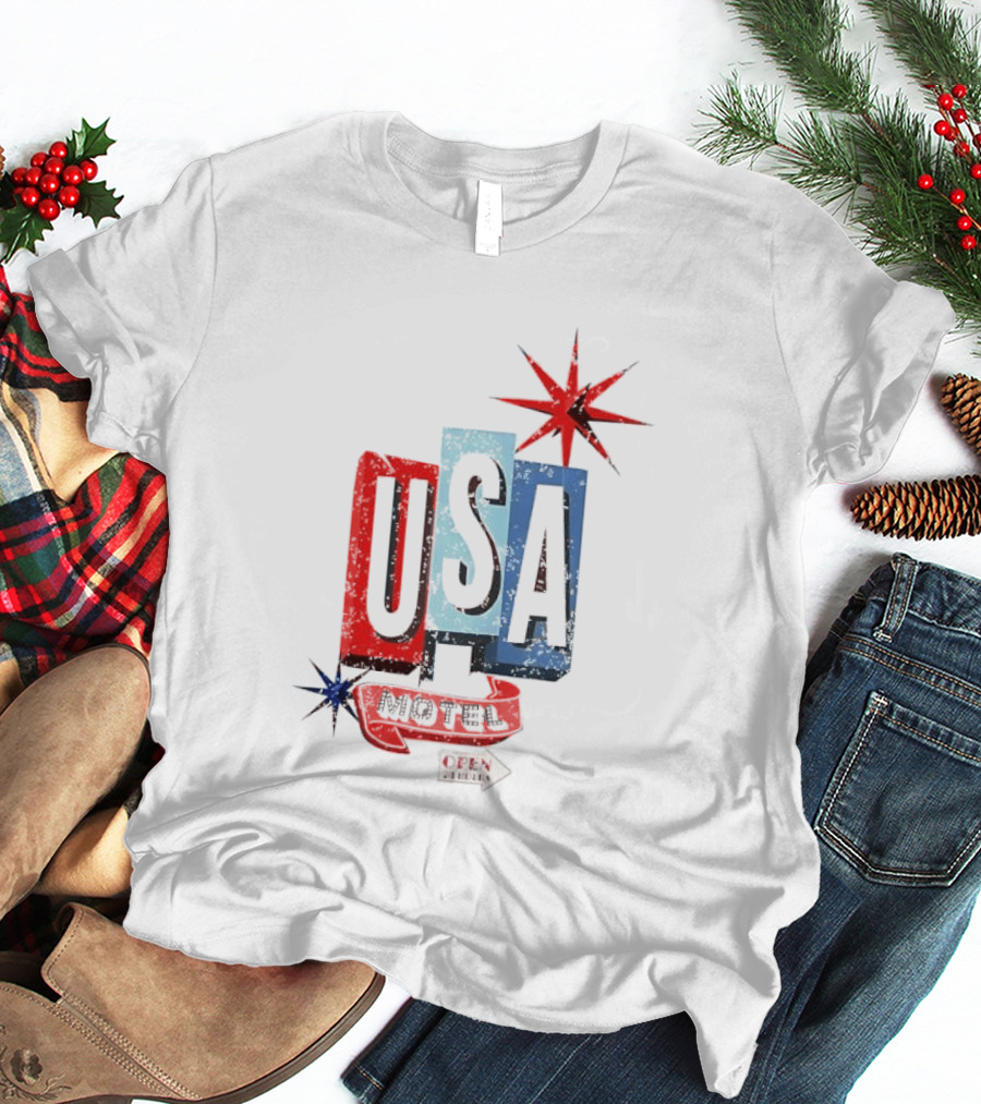 USA Motel Open 24 Hours Retro Sign With Stars T-Shirt