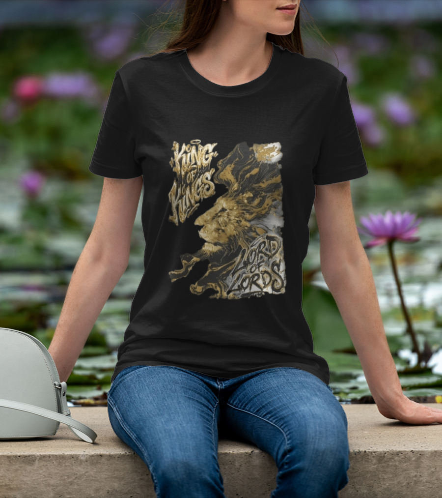 King Of Kings Lord Of Lords Golden Lion Swirling Mane T-Shirt