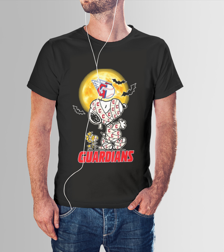 Cleveland Guardians Snoopy Woodstock Mummy Halloween Moon T-Shirt