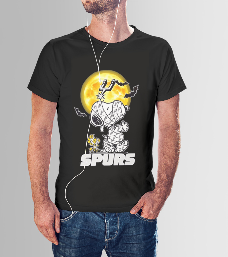 San Antonio Spurs Snoopy Woodstock Halloween Mummy Cosplay T-Shirt