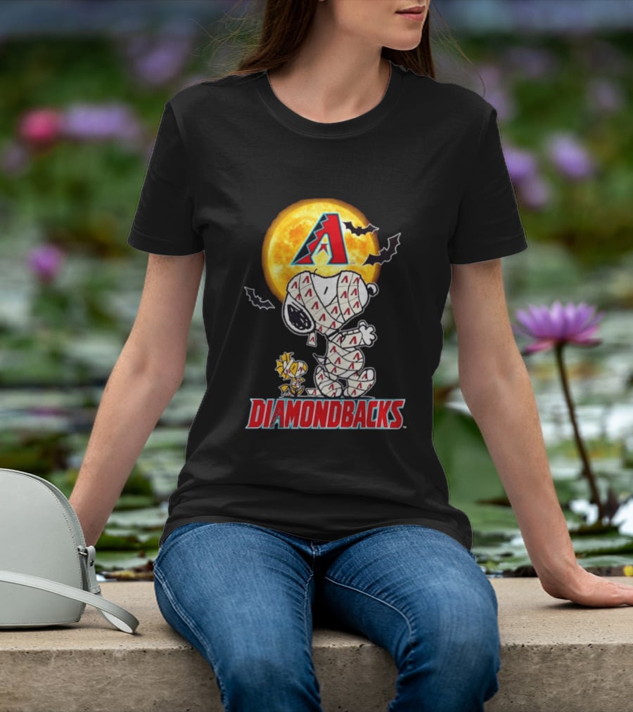 Arizona Diamondbacks Snoopy Woodstock Mummy Halloween Moon Bats T-Shirt