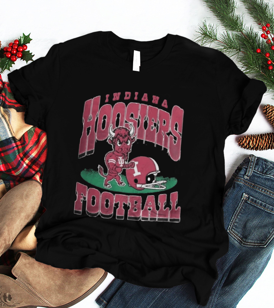 Indiana Hoosiers Football Distressed Cartoon Bull Helmet T-Shirt