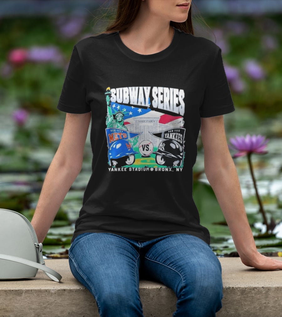 Subway Series Yankee Stadium Bronx NY Mets Yankees Statue Of Liberty T-Shirt