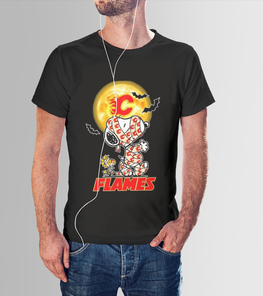 Flames Halloween Snoopy Woodstock Mummy Cosplay Calgary C Bat Moon T-Shirt