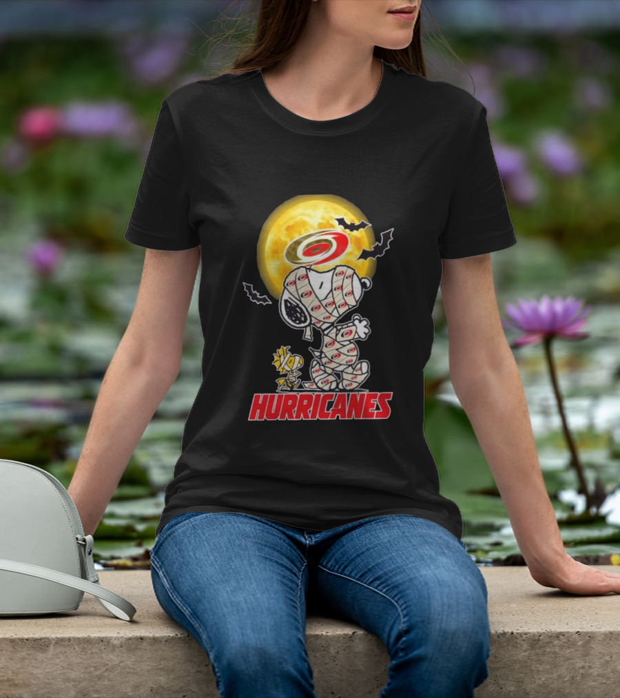 Carolina Hurricanes Snoopy Woodstock Mummy Halloween Moon Bats T-Shirt