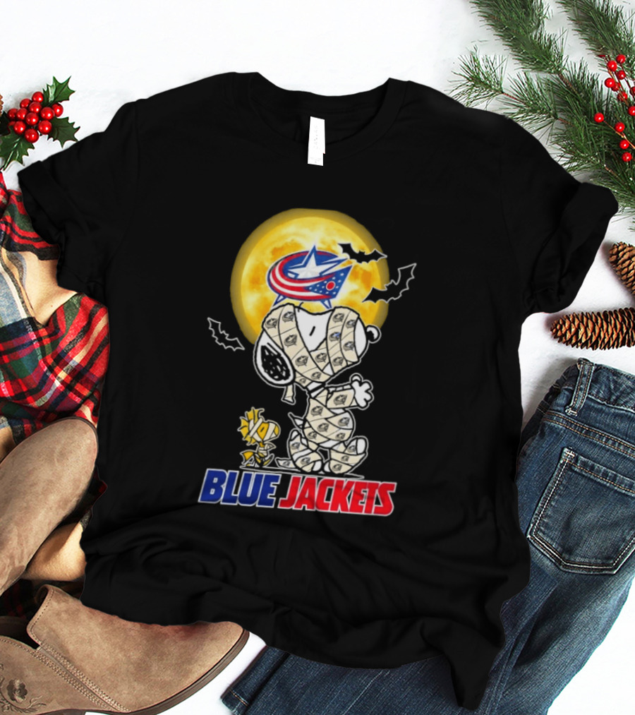 Columbus Blue Jackets Snoopy Woodstock Mummy Halloween Moon T-Shirt
