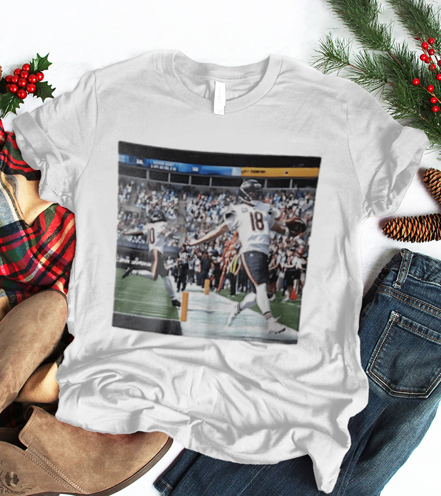 Chicago Bears Caleb Williams Rome Odunze Players Photo NFL Football Action T-Shirt