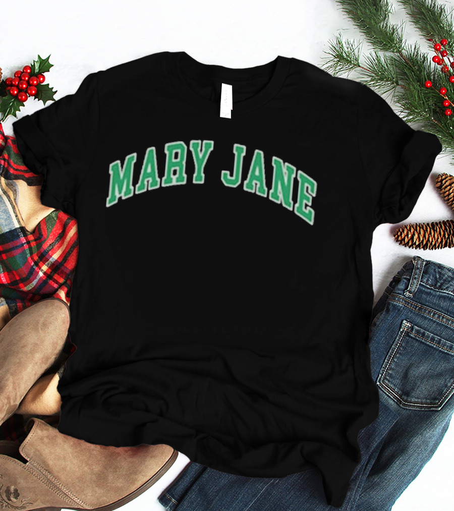 Dave Season 3 Gata Mary Jane Green Arch T-Shirt